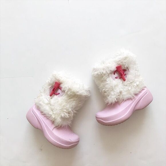 Crocs pink faux fur boots GUC size 8/9 - Picture 1 of 7